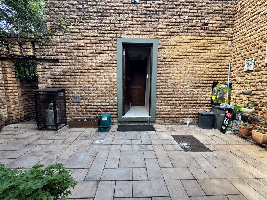 4 Bedroom Property for Sale in Wilkoppies North West